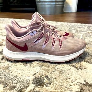 Women’s Nike Running Shoe